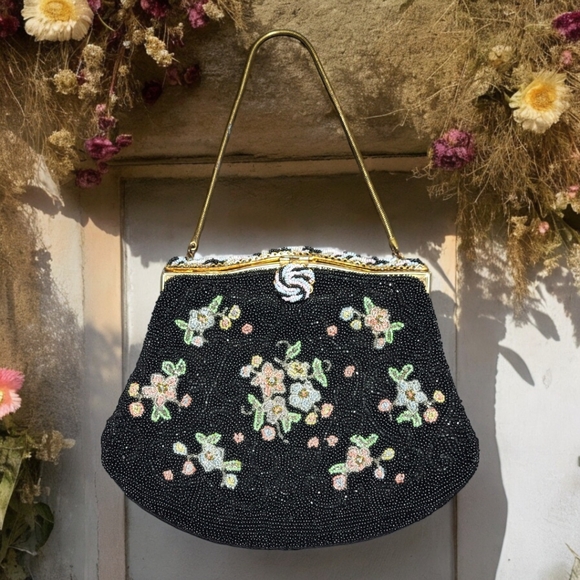 1940s beaded floral purse, Birks, made in France - Picture 3 of 12